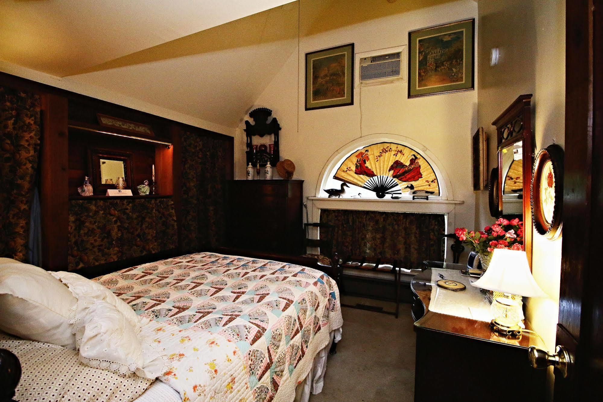Ebenezer House Bed & Breakfast Burtonsville Luaran gambar